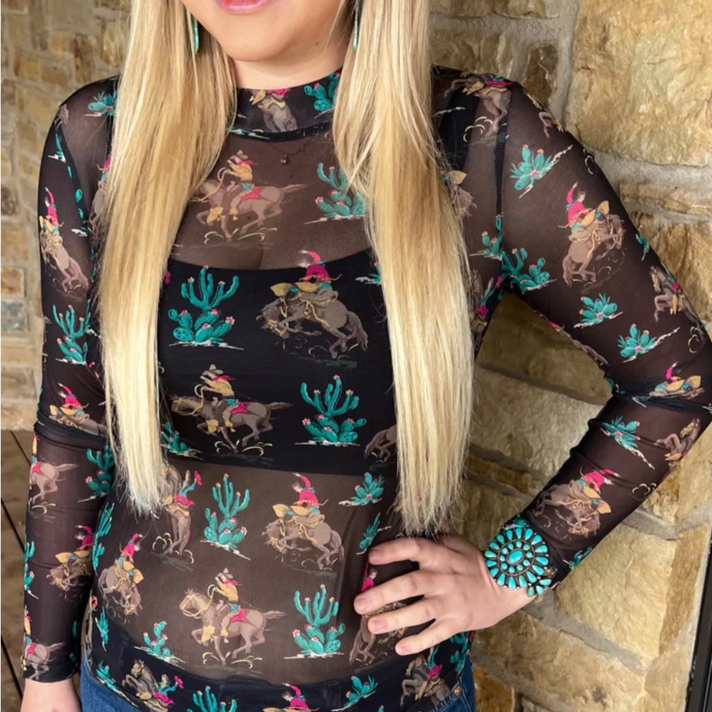 Sterling Kreek Saddle Up Mesh Long Sleeved Top NWT